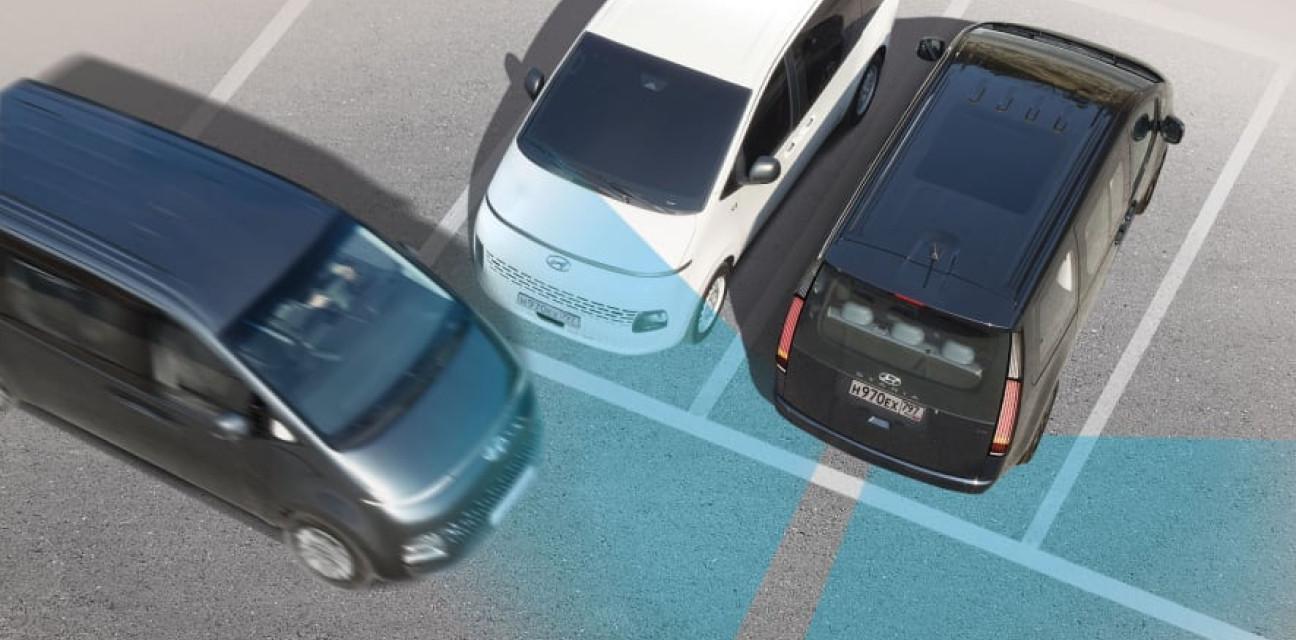 Система предотвращения столкновения сбоку при выезде с парковки задним ходом